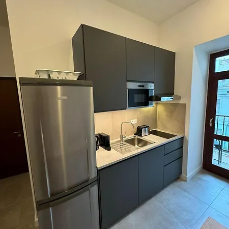 1 Bed Flat - Sleeps 2 - Pets - Smoking On Terrace Praga