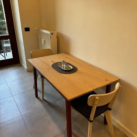 1 Bed Flat - Sleeps 2 - Pets - Smoking On Terrace Praga