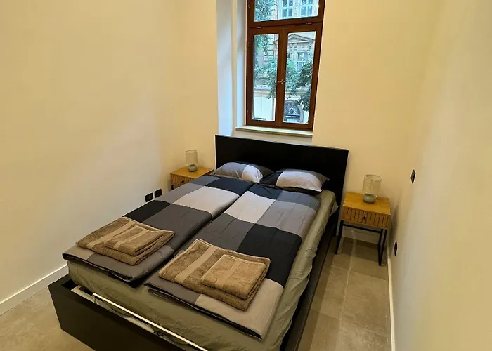Appartamento 1 Bed Flat - Sleeps 2 - Pets - Smoking On Terrace