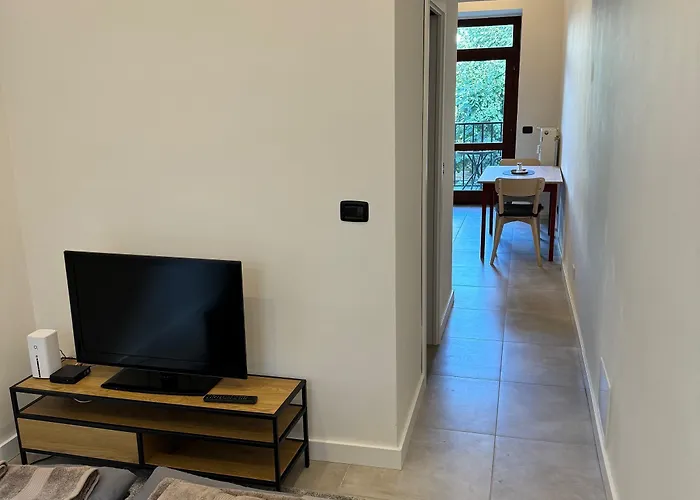 1 Bed Flat - Sleeps 2 - Pets - Smoking On Terrace Appartamento *